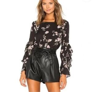 Jack BB Dakota Hey Girl Black Floral Ruffle Sleeves Top Dark Goth Fall Halloween